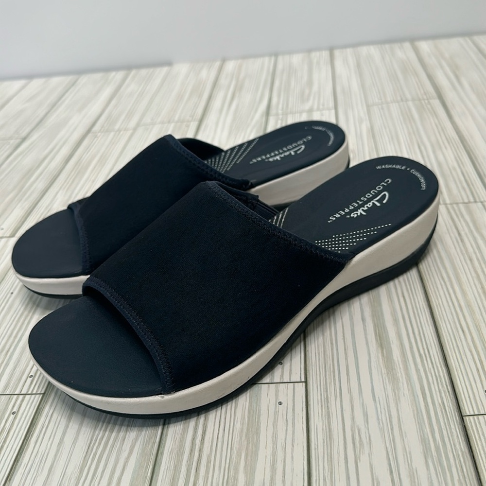 Clarks Arla Cloudsteppers Navy Blue Comfort Slide Summer Sandals Women’s Size 8